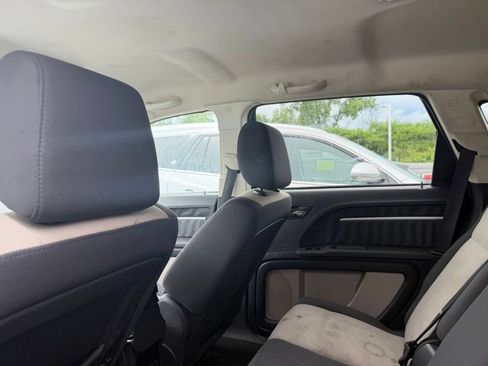Used 2009 Dodge Journey SXT FWD image 10