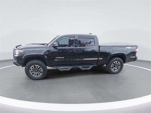 Used 2021 Toyota Tacoma TRD Sport image 2