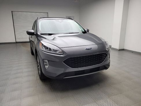 Used 2022 Ford Escape SEL w/ Technology Package FWD image 14