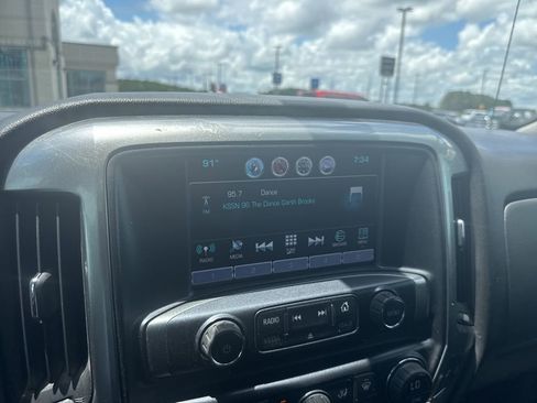 Used 2017 Chevrolet Silverado 1500 LT w/ Midnight Edition AWD/4WD image 19