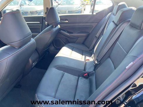 Used 2023 Nissan Altima 2.5 SR w/ SR Premium Package AWD/4WD image 19