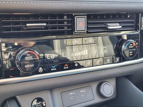 New 2026 Nissan Rogue Platinum w/ Platinum Premium Package AWD/4WD image 16