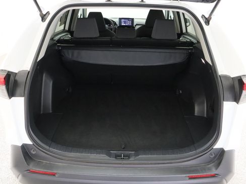 Used 2024 Toyota RAV4 XLE FWD image 31