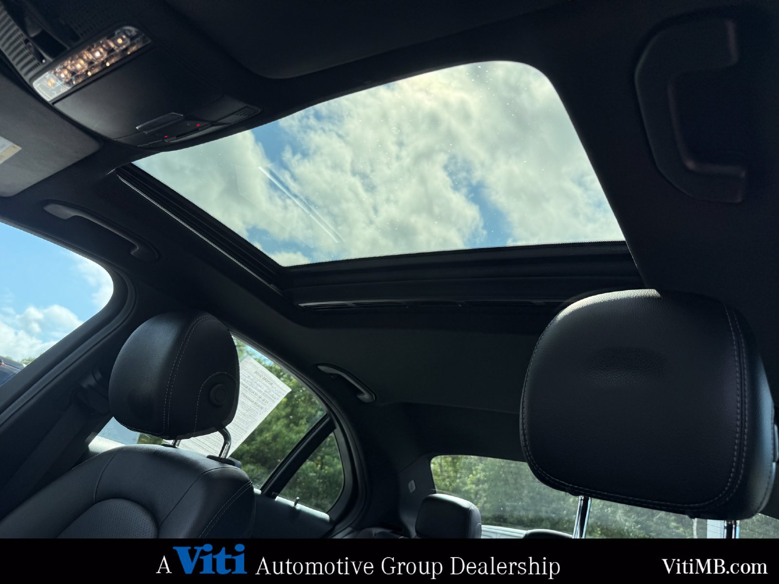 Used 2018 Mercedes-Benz C 300 4MATIC Sedan image 19