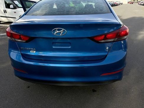 Used 2018 Hyundai Elantra SE FWD image 28