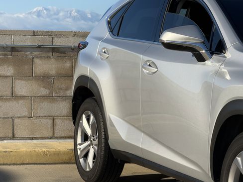 Used 2017 Lexus NX 200t FWD image 5