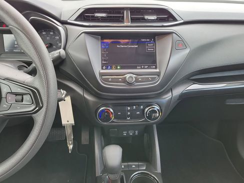 Certified 2023 Chevrolet TrailBlazer LS image 28