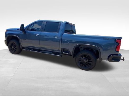 Used 2025 Chevrolet Silverado 2500 LT w/ Trail Boss Package AWD/4WD image 21