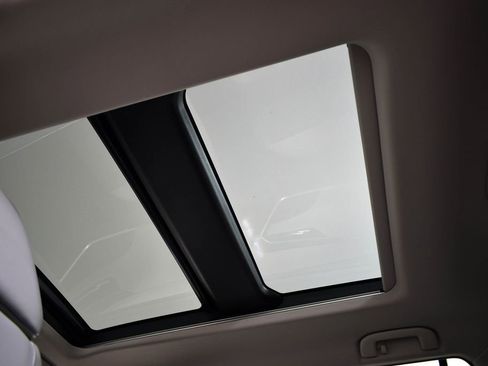 Certified 2019 Toyota RAV4 Limited image 43