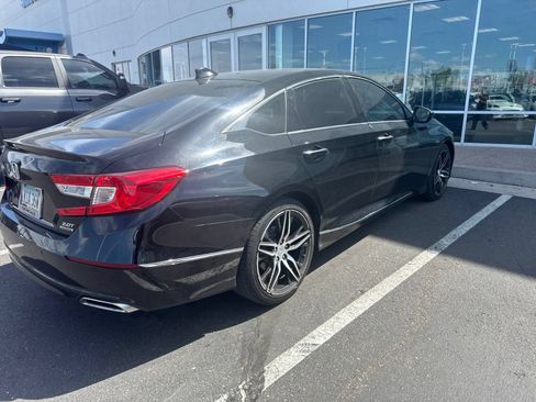 Used 2021 Honda Accord Touring image 7