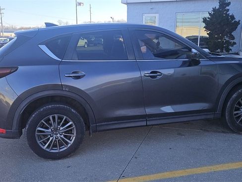 Used 2017 MAZDA CX-5 Touring w/ Preferred Equipment Package image 3