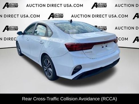 Used 2023 Kia Forte LXS w/ LXS Technology Package image 9