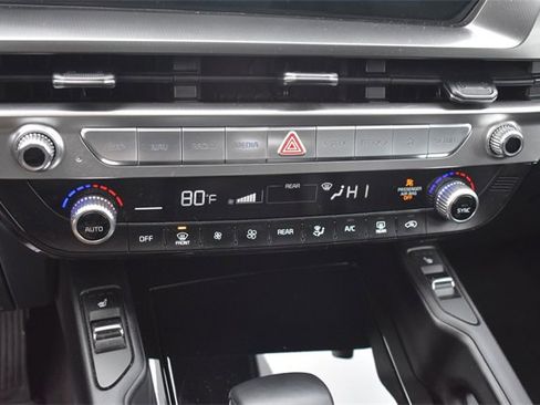 Certified 2024 Kia Telluride S w/ S Sunroof Package image 30