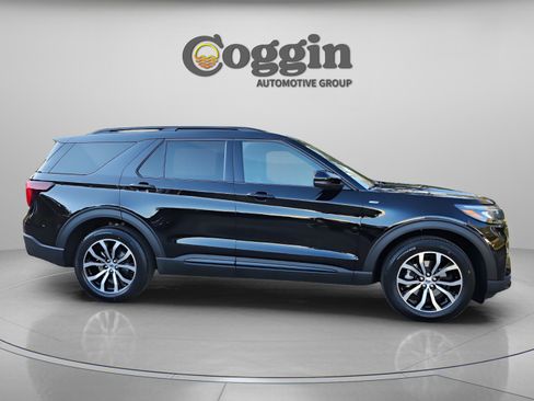 New 2026 Ford Explorer ST-Line image 6