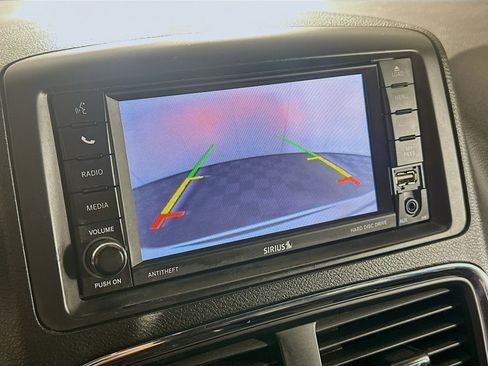 Used 2019 Dodge Grand Caravan GT image 21