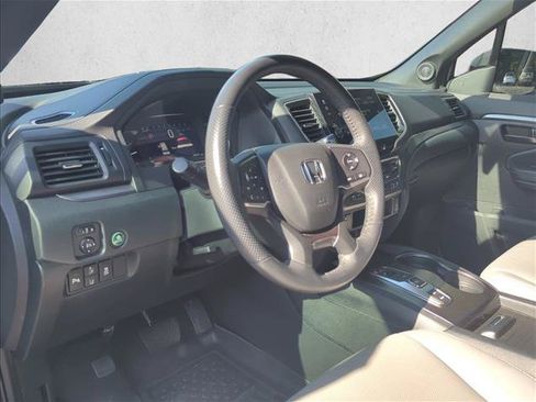 Used 2023 Honda Passport EX-L image 9