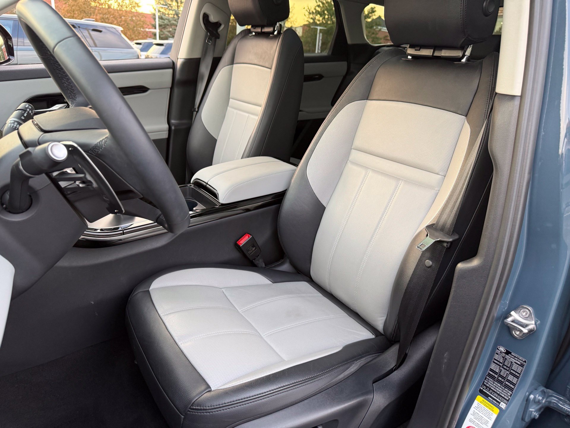 Used 2024 Land Rover Range Rover Evoque Dynamic SE AWD/4WD image 20