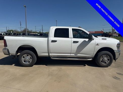 Used 2025 RAM 2500 Tradesman w/ Chrome Appearance Group image 10