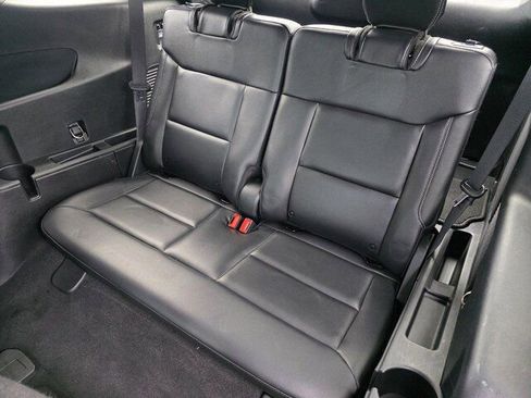 Used 2020 Ford Explorer Limited image 16