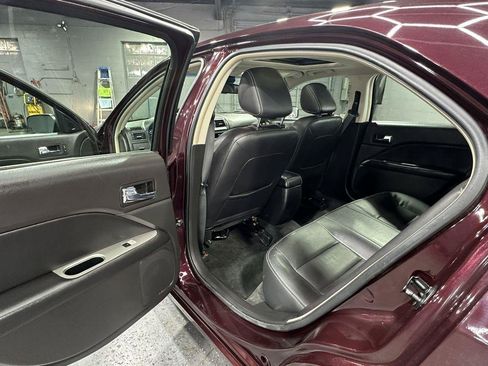 Used 2011 Ford Fusion SEL w/ 302A Rapid Spec Order Code FWD image 28