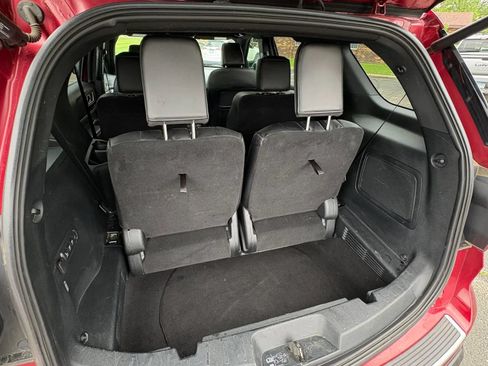 Used 2019 Ford Explorer Platinum AWD/4WD image 32