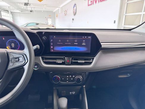 Certified 2025 Chevrolet TrailBlazer LT w/ Driver Confidence Package AWD/4WD image 18
