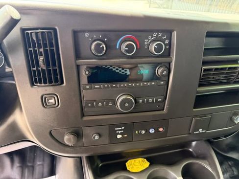 Used 2019 Chevrolet Express 2500 w/ Driver Convenience Package RWD image 9