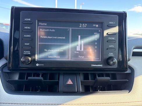 Used 2020 Toyota RAV4 XLE w/ Convenience Package image 23