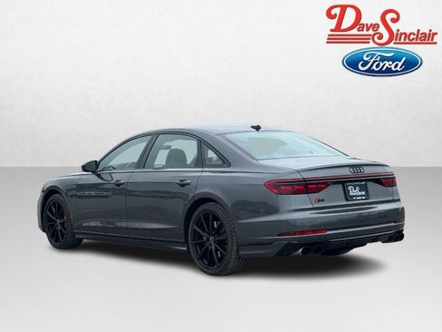 Used 2022 Audi S8 w/ S8 Executive Package AWD/4WD image 9