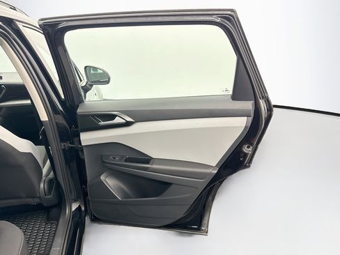 Used 2023 Volkswagen Taos S FWD image 27
