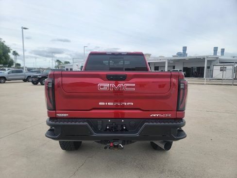 Used 2025 GMC Sierra 2500 AT4X AWD/4WD image 6