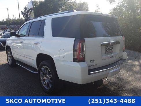 Used 2018 GMC Yukon Denali image 3