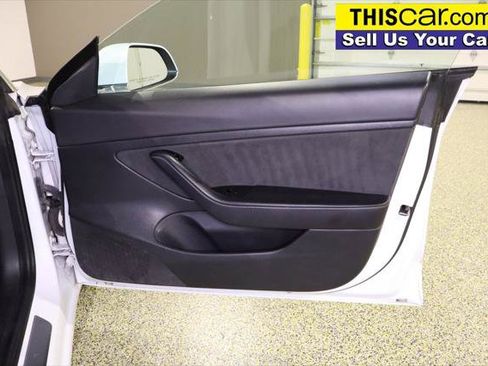 Used 2020 Tesla Model 3 Standard Range Plus RWD image 30