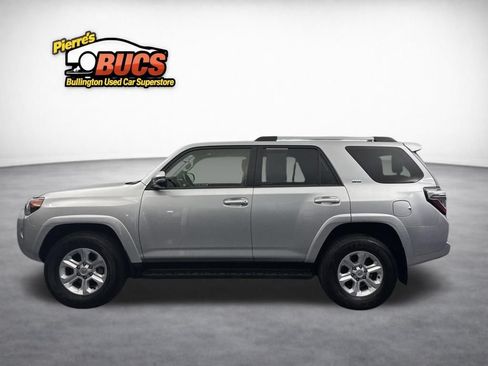 Used 2024 Toyota 4Runner SR5 Premium w/ Moonroof Package AWD/4WD image 2