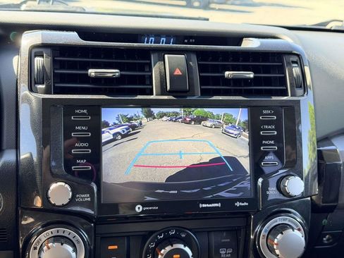 Used 2020 Toyota 4Runner TRD Off-Road Premium w/ Moonroof Package AWD/4WD image 10