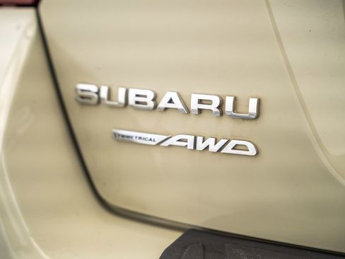 Used 2014 Subaru Crosstrek 2.0i Limited AWD/4WD image 9