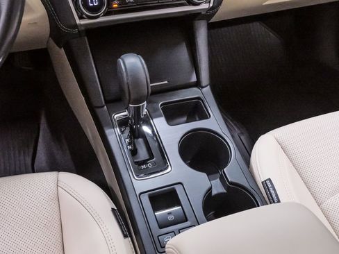 Used 2018 Subaru Outback 3.6R Limited image 18