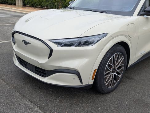 Certified 2025 Ford Mustang Mach-E Premium AWD/4WD image 10