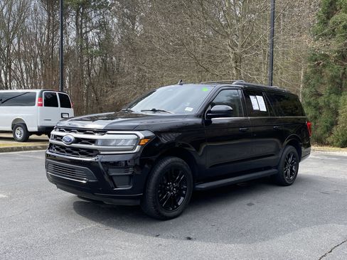 Used 2024 Ford Expedition Max XLT image 5