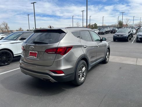 Used 2017 Hyundai Santa Fe Sport image 3