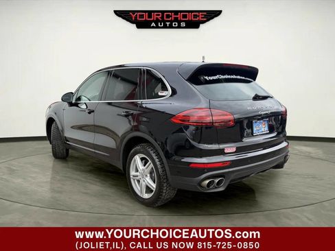 Used 2015 Porsche Cayenne S image 3
