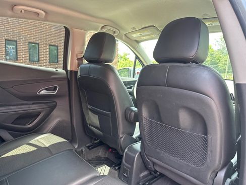 Used 2015 Buick Encore Convenience FWD image 17