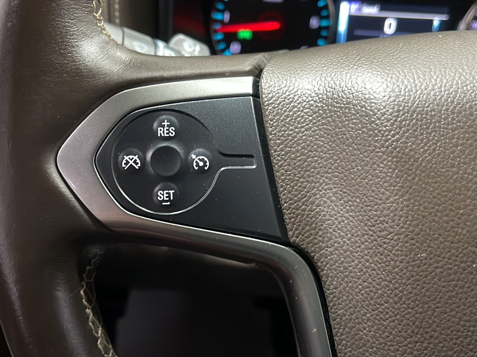 Used 2015 Chevrolet Silverado 1500 LTZ AWD/4WD image 6