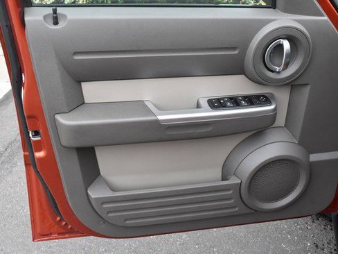 Used 2007 Dodge Nitro SLT AWD/4WD image 13