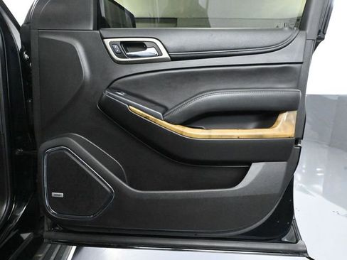 Used 2017 GMC Yukon Denali image 55