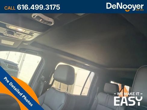 Used 2023 Chevrolet Suburban RST w/ Luxury Package AWD/4WD image 13