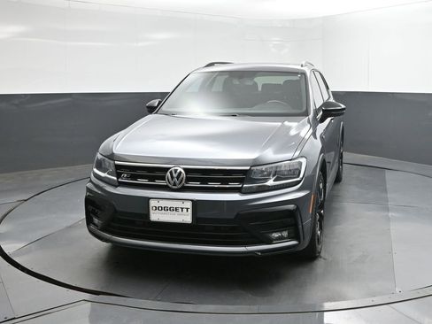 Used 2021 Volkswagen Tiguan SE FWD image 22