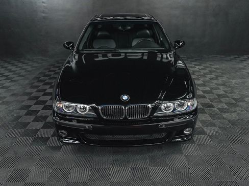 Used 2003 BMW M5 image 9