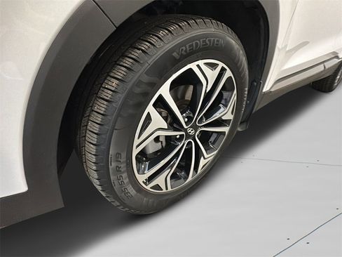 Used 2020 Hyundai Santa Fe Limited image 4