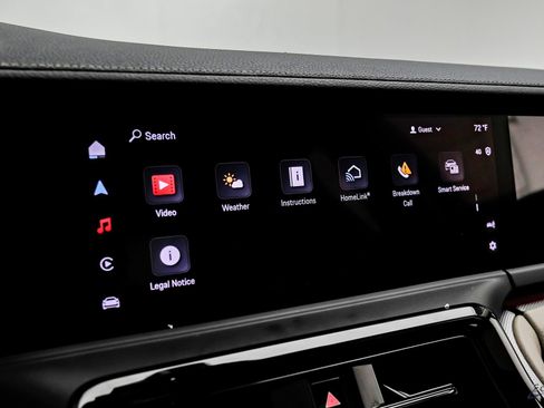 Used 2025 Porsche Panamera w/ Premium Package image 62